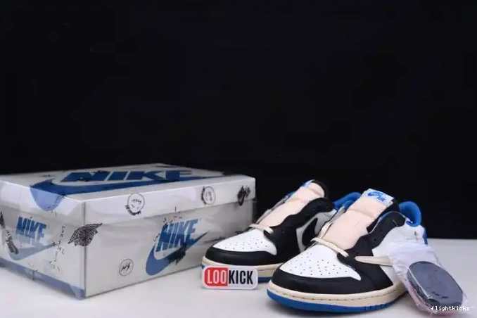 Travis Scott Air x DM7866-140 Design Low Fragment 1 x Retro Jordan 0701